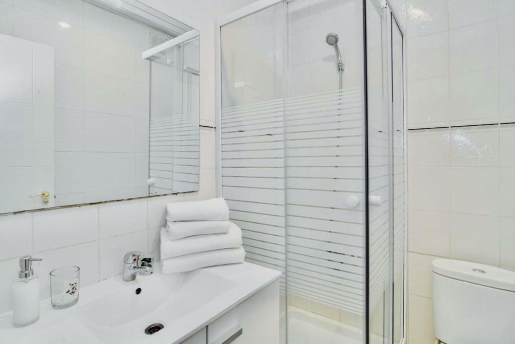 Big And Bright Apartment Bcn Барселона Екстер'єр фото